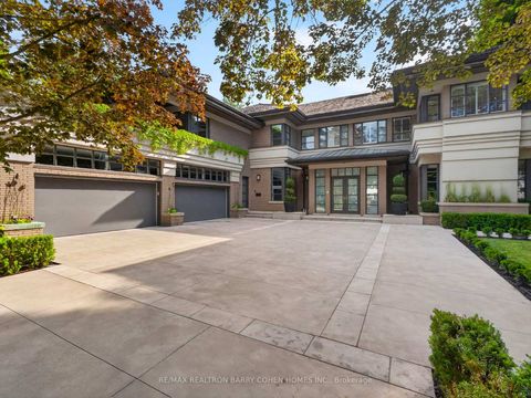 Photo 1 at 17 Alderbrook Drive, Don Mills, Toronto