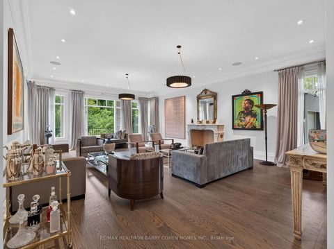 Photo 3 at 17 Alderbrook Drive, Don Mills, Toronto