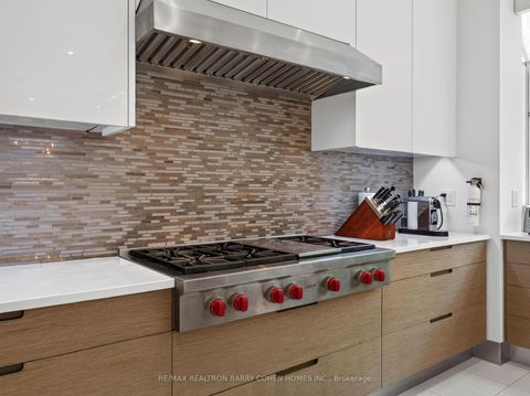 Photo 9 at 17 Alderbrook Drive, Don Mills, Toronto