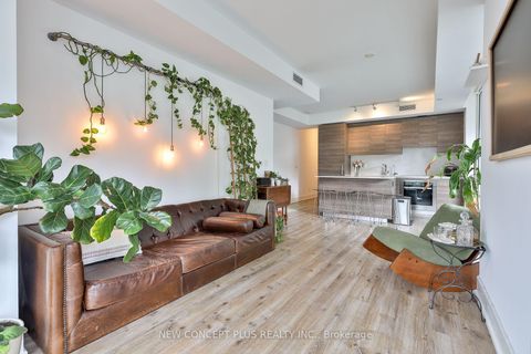 Photo 3 at 405 - 200 Bloor Street W, Annex, Toronto