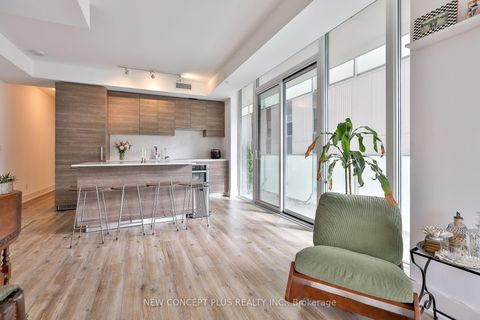 Photo 5 at 405 - 200 Bloor Street W, Annex, Toronto