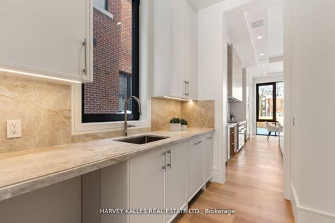 Photo 17 at 370 Glengrove Avenue W, Lawrence Park South, Toronto