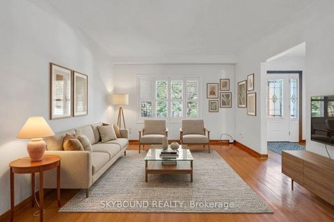Photo 4 at 30 Woodmount Avenue, Danforth, Toronto
