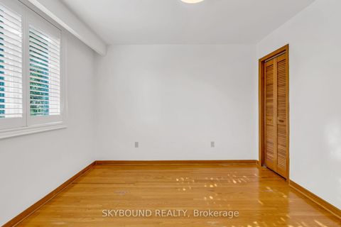 Photo 16 at 30 Woodmount Avenue, Danforth, Toronto