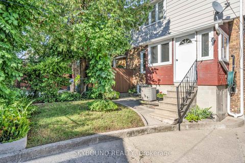 Photo 26 at 30 Woodmount Avenue, Danforth, Toronto