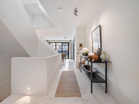 Photo 5 at 239 Borden Street, University, Toronto