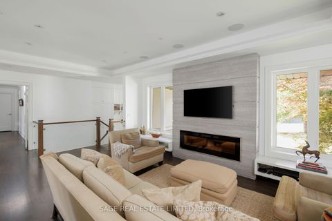 Photo 10 at 19 Oldham Road, Rosethorn, Toronto