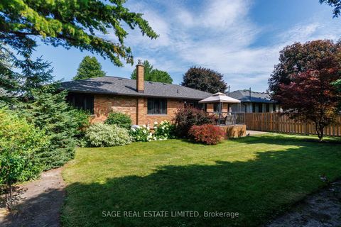 Photo 19 at 19 Oldham Road, Rosethorn, Toronto