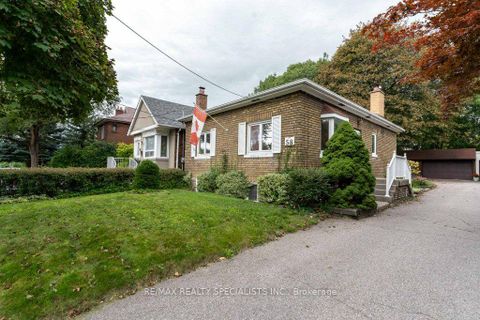 Photo 5 at 58 Franklin Avenue, Westgate, Toronto