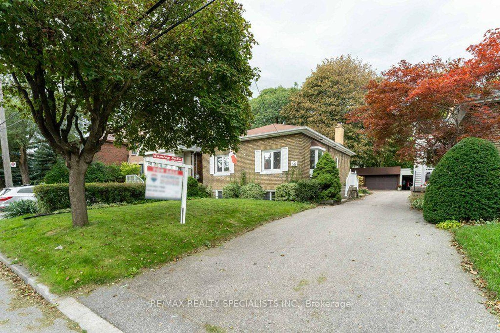 58 Franklin Avenue, Westgate, Toronto photo number 2