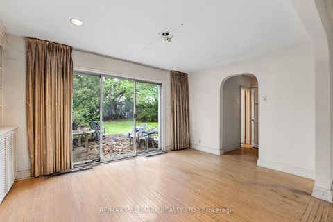Photo 11 at 171 Old Yonge Street, Windfields, Toronto