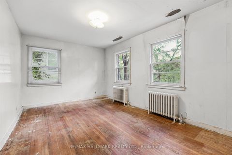 Photo 18 at 171 Old Yonge Street, Windfields, Toronto