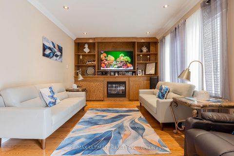 Photo 16 at 15 Ozoner Crescent, Vellore Village, Vaughan