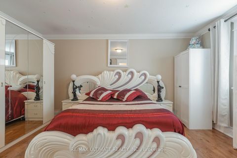 Photo 28 at 15 Ozoner Crescent, Vellore Village, Vaughan