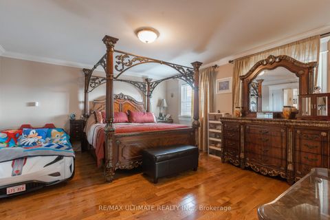 Photo 32 at 15 Ozoner Crescent, Vellore Village, Vaughan