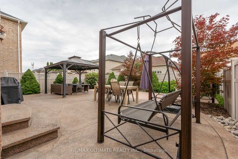 Photo 41 at 15 Ozoner Crescent, Vellore Village, Vaughan