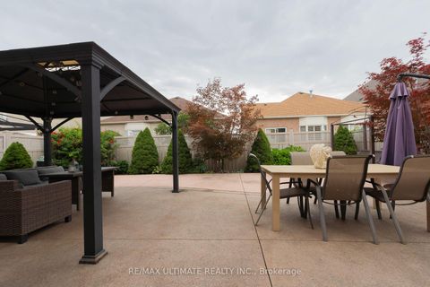 Photo 44 at 15 Ozoner Crescent, Vellore Village, Vaughan