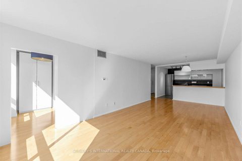 Photo 10 at 708 - 95 Prince Arthur Avenue, Annex, Toronto