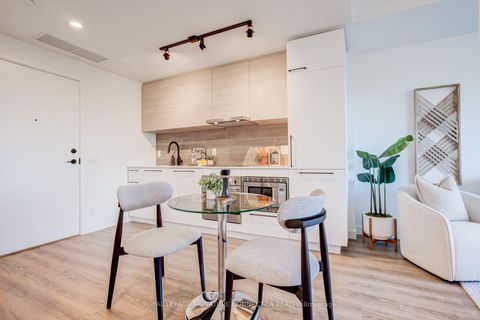 Photo 5 at 617 - 1050 Eastern Avenue, Coxwell, Toronto