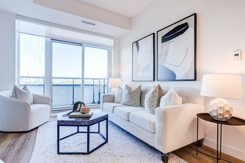 Photo 8 at 617 - 1050 Eastern Avenue, Coxwell, Toronto