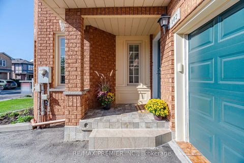 Photo 1 at 66 - 102 Pinedale Gate, East Woodbridge, Vaughan