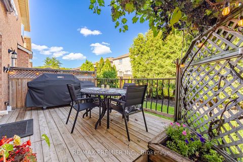 Photo 27 at 66 - 102 Pinedale Gate, East Woodbridge, Vaughan