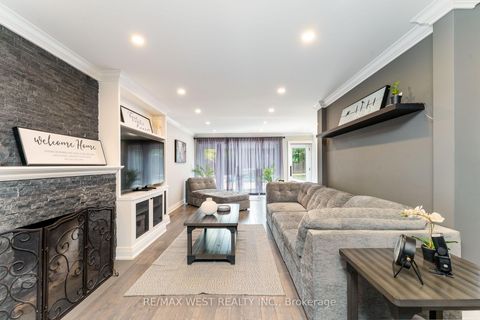 Photo 7 at 139 Redgrave Drive, Richview, Toronto