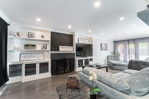 Photo 8 at 139 Redgrave Drive, Richview, Toronto