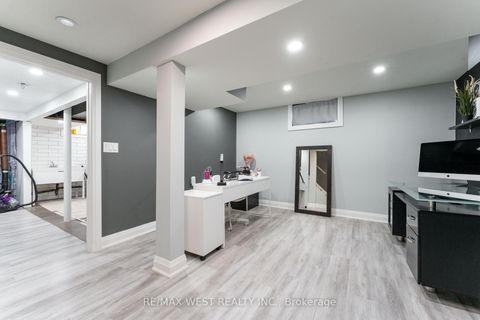 Photo 17 at 139 Redgrave Drive, Richview, Toronto