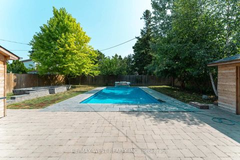 Photo 18 at 139 Redgrave Drive, Richview, Toronto
