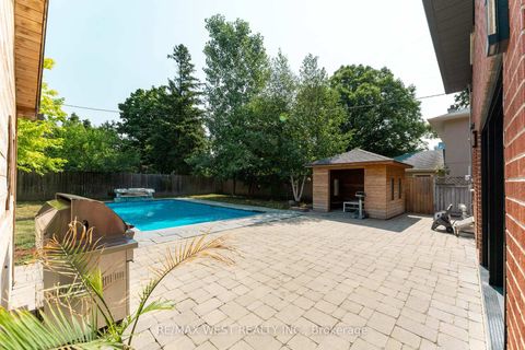 Photo 19 at 139 Redgrave Drive, Richview, Toronto