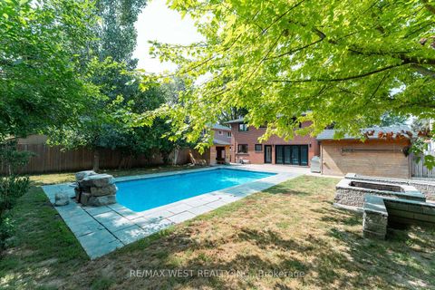 Photo 21 at 139 Redgrave Drive, Richview, Toronto