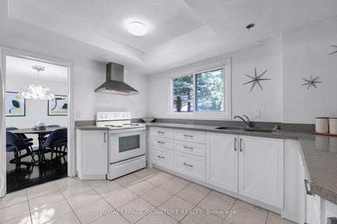 Photo 9 at 3161 Bayview Avenue, Bayview Village, Toronto