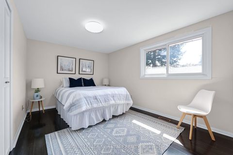 Photo 19 at 3161 Bayview Avenue, Bayview Village, Toronto