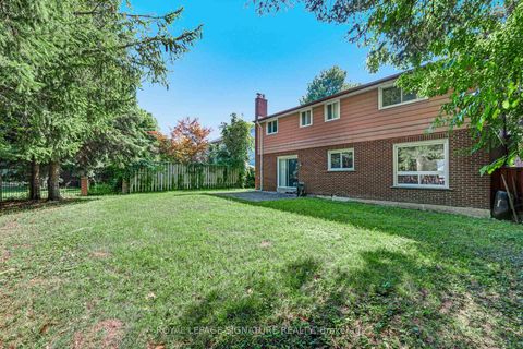 Photo 27 at 3161 Bayview Avenue, Bayview Village, Toronto