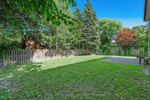 Photo 29 at 3161 Bayview Avenue, Bayview Village, Toronto