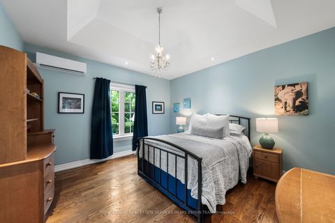 Photo 27 at 9 Bethesda Court, Don Mills, Toronto