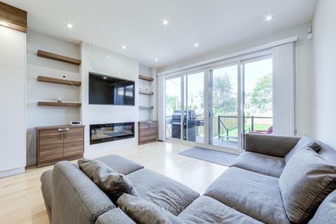 Photo 9 at 6B Trowell Avenue, Eglinton West, Toronto