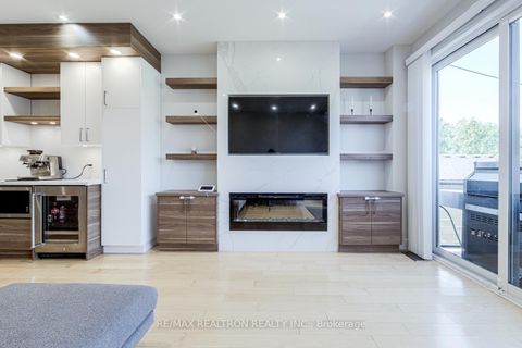 Photo 12 at 6B Trowell Avenue, Eglinton West, Toronto