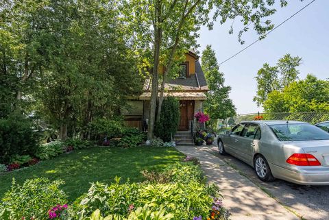 Photo 12 at 2685 Lake Shore Boulevard W, Mimico, Toronto