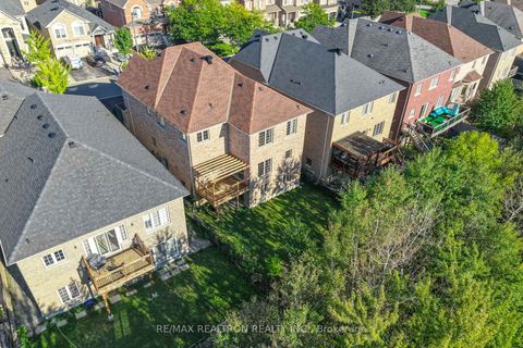 Photo 2 at 125 Lady Karen Crescent, Patterson, Vaughan