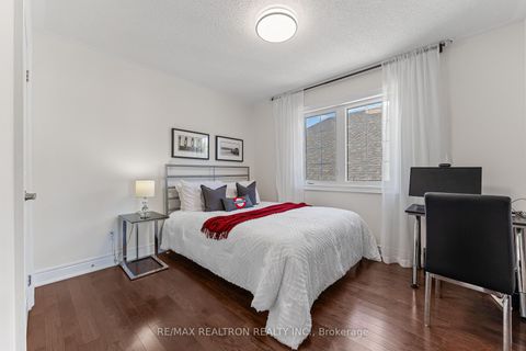 Photo 16 at 125 Lady Karen Crescent, Patterson, Vaughan