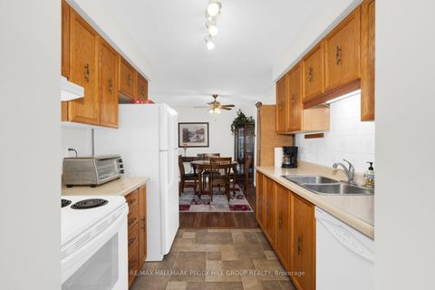 Photo 4 at 211 - 10B Coulter Street, Sunnidale, Barrie