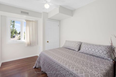 Photo 8 at 211 - 10B Coulter Street, Sunnidale, Barrie