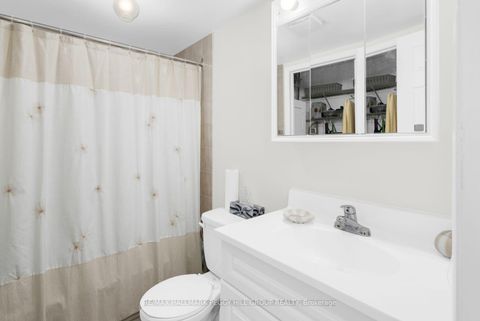 Photo 9 at 211 - 10B Coulter Street, Sunnidale, Barrie