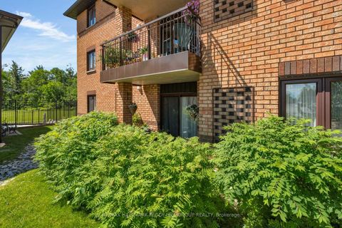 Photo 12 at 211 - 10B Coulter Street, Sunnidale, Barrie