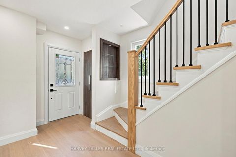 Photo 3 at 547 Melrose Avenue, Nortown, Toronto
