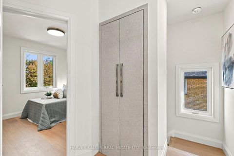 Photo 16 at 547 Melrose Avenue, Nortown, Toronto