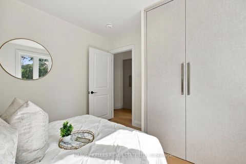 Photo 22 at 547 Melrose Avenue, Nortown, Toronto