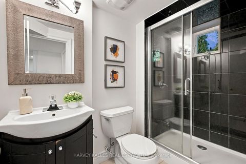Photo 32 at 547 Melrose Avenue, Nortown, Toronto